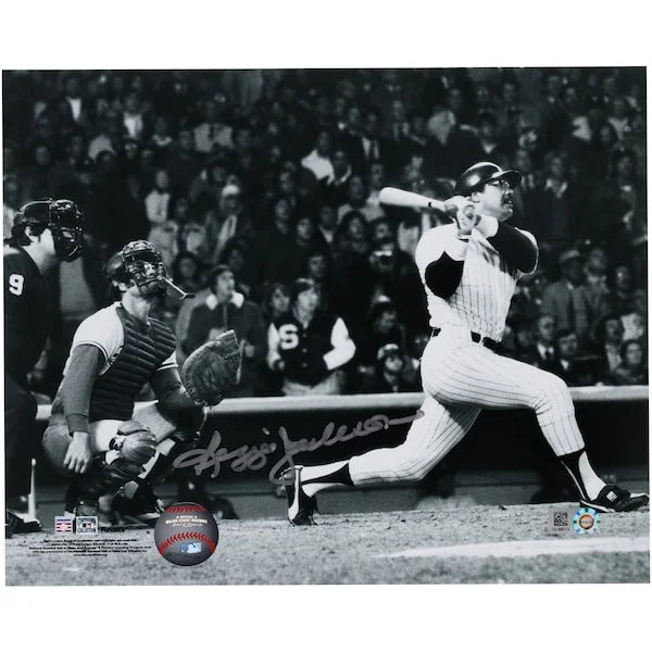 Reggie Jackson Signed 8 x 10 Photograph | 1977 World Series