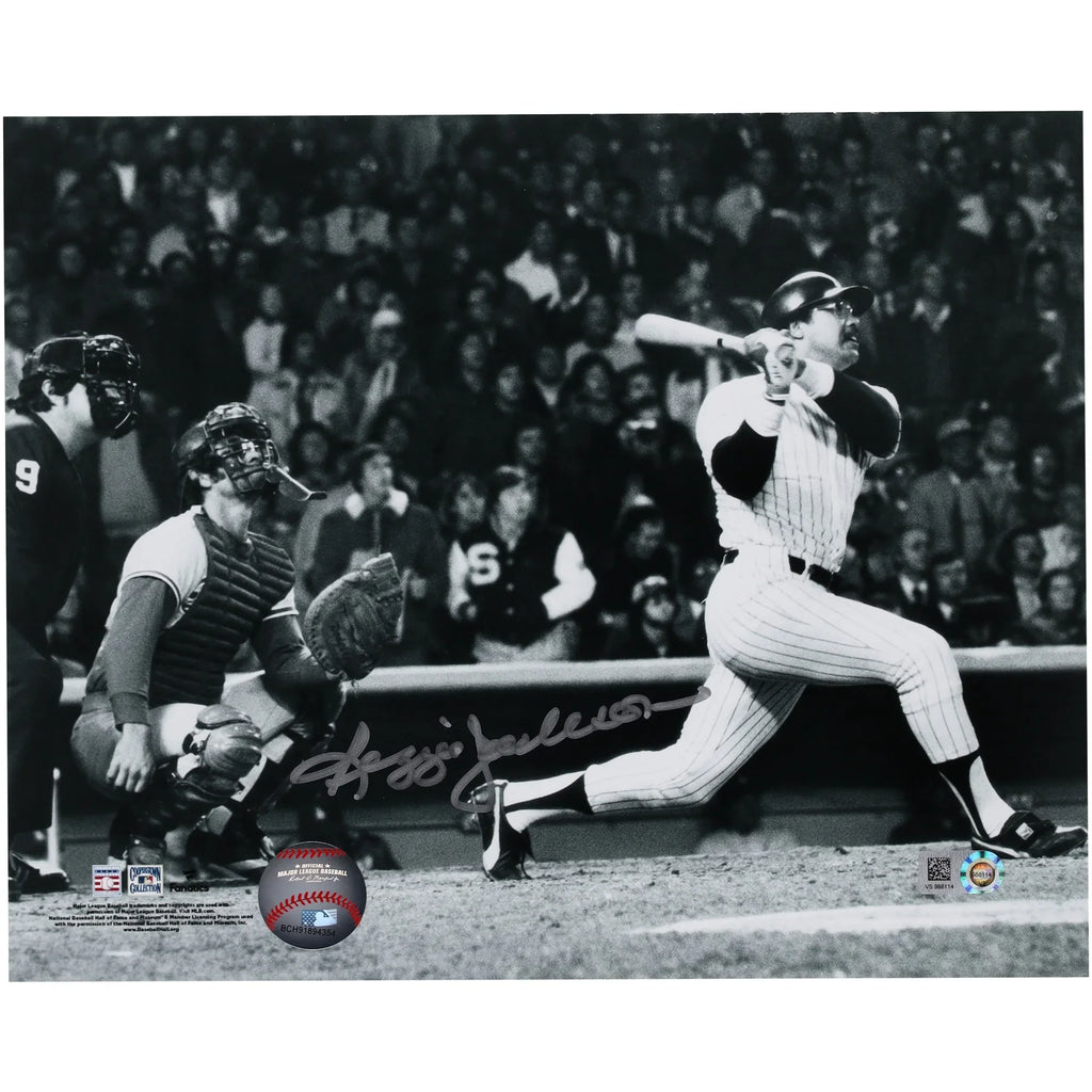 Reggie Jackson Signed 8 x 10 Photograph | 1977 World Series