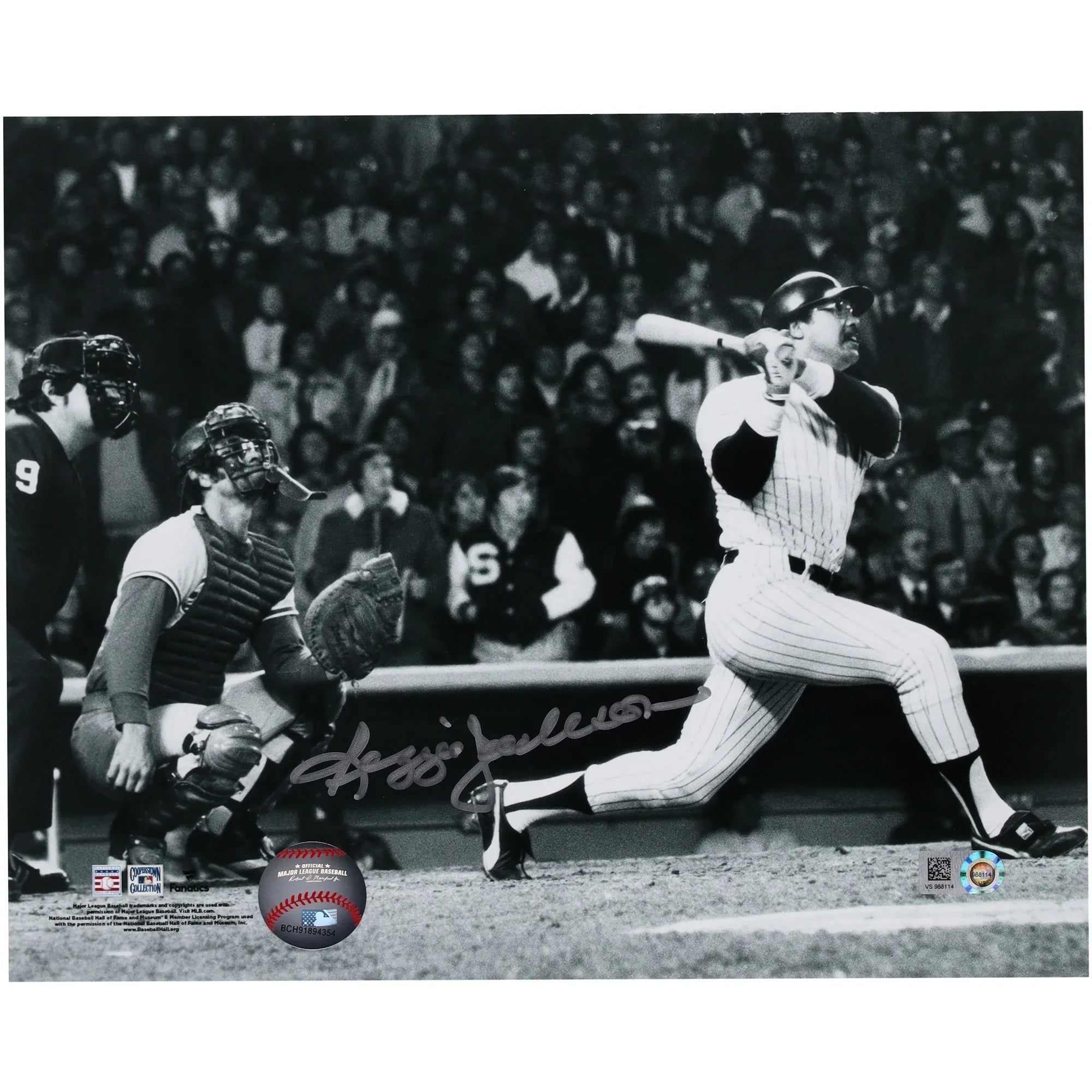 Reggie Jackson Signed 8 x 10 Photograph | 1977 World Series