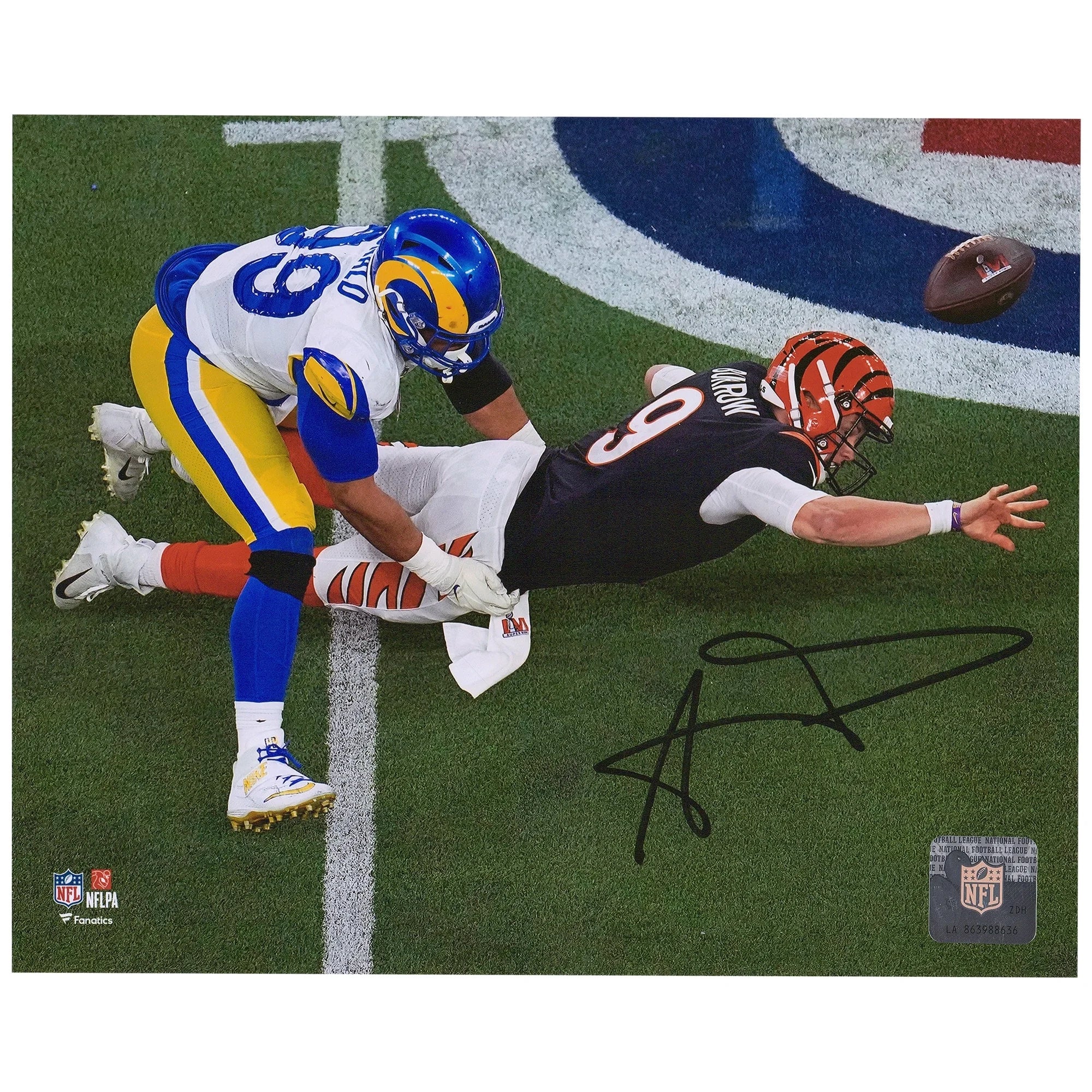 Aaron Donald Signed 8 x 10 Super Bowl LVI Champions Photograph | Rams