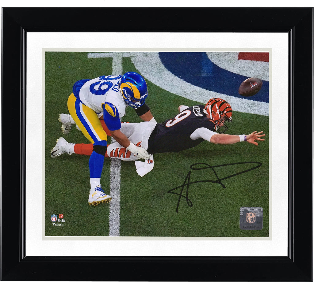 Aaron Donald Signed 8 x 10 Super Bowl LVI Champions Photograph | Rams