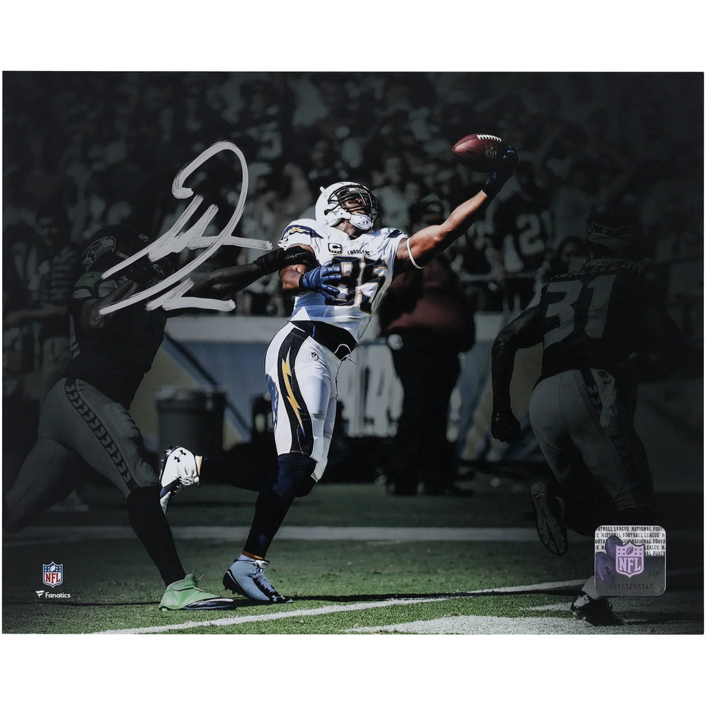 Antonio Gates Signed 8 x 10 One Handed Catch Photo | Chargers
