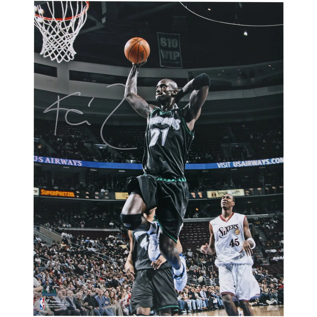 Kevin Garnett Signed 16 x 20 Photograph | Minnesota Timberwolves