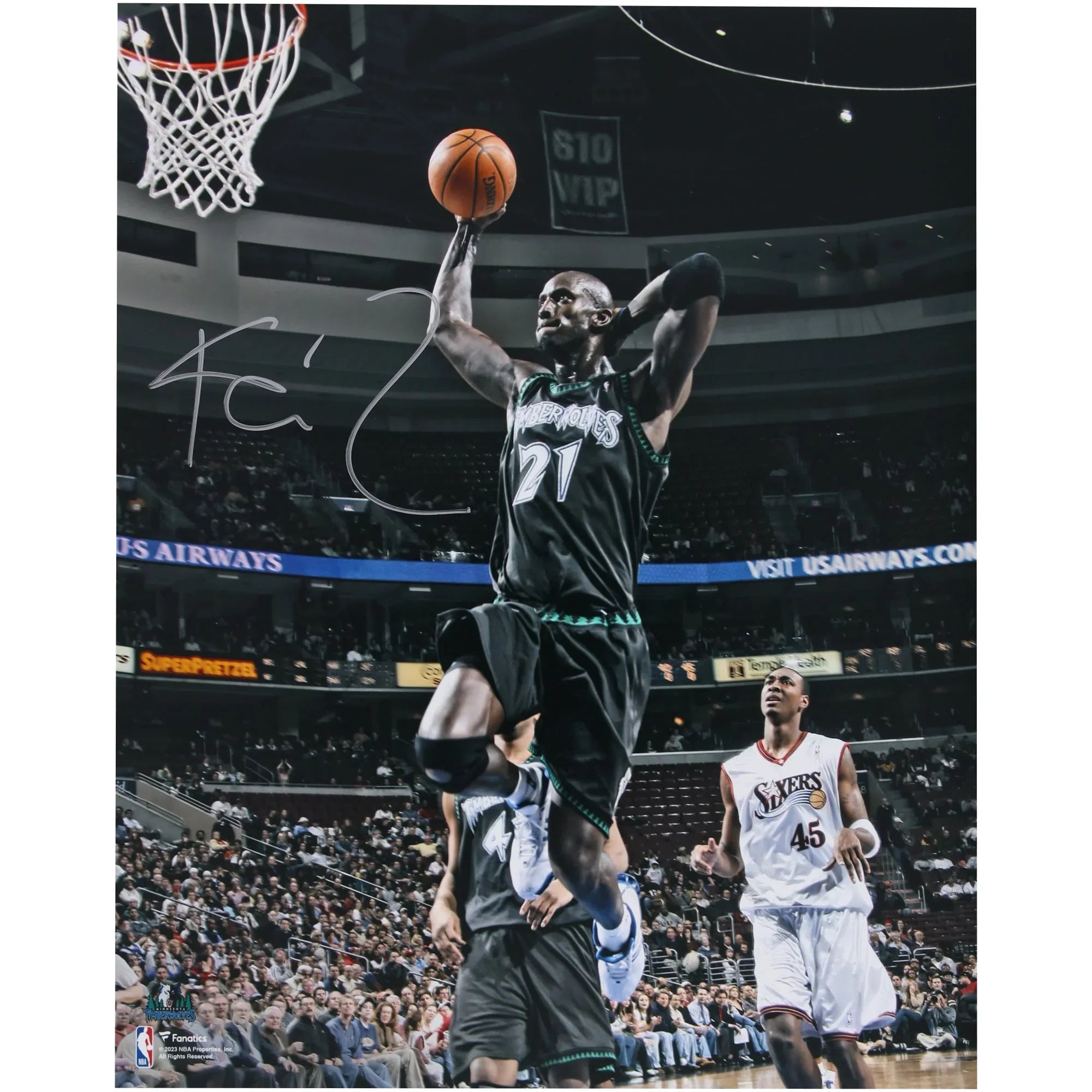Kevin Garnett Signed 16 x 20 Photograph | Minnesota Timberwolves