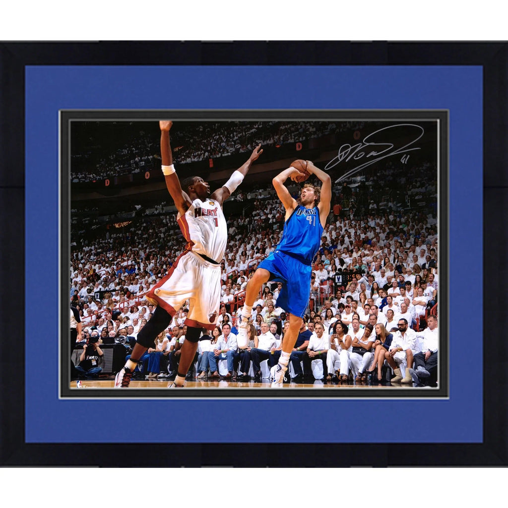 Dirk Nowitzki Signed 16 x 20 Photograph | Dallas Mavericks