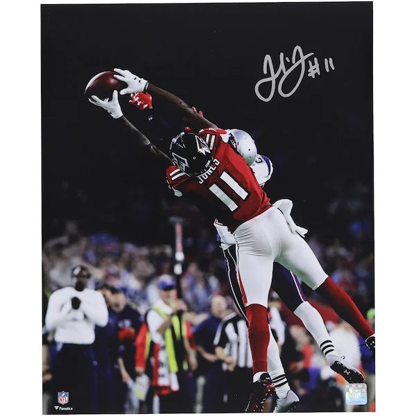 Julio Jones Signed 16 x 20 Super Bowl LI Catch Photo | Atlanta Falcons
