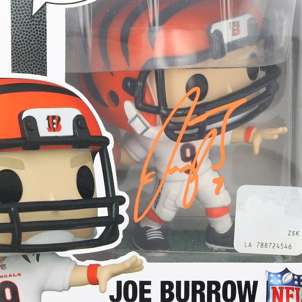 Joe Burrow Cincinnati Bengals Autographed Fanatics Authentic #159 White Jersey Funko Pop! Figurine