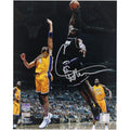 Chris Webber Signed 8 x 10 Photograph | Sacramento Kings vs Lakers