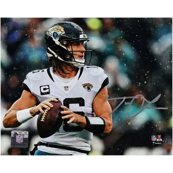 Trevor Lawrence Signed 8 x 10 Signed Photograph | Jacksonville Jaguars