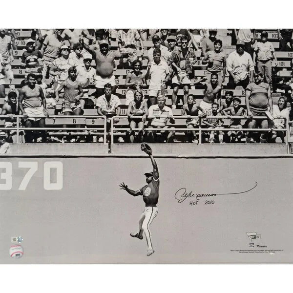 Andre Dawson Signed 16 x 20 Photograph | Cubs Catch at the Wall HOF 2010