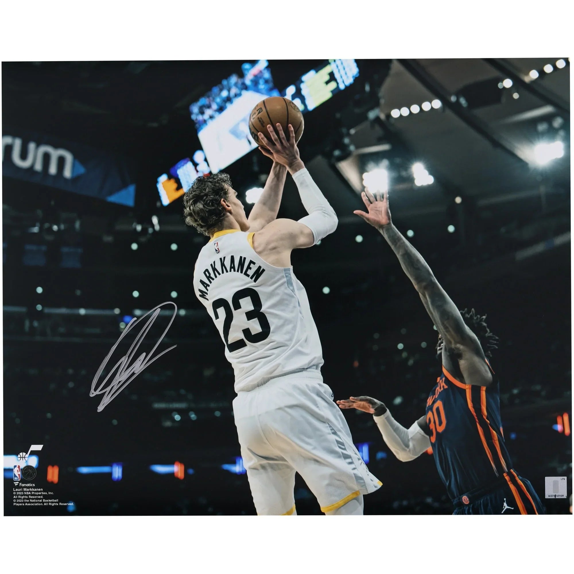 Lauri Markkanen Signed 16 x 20 Photograph | Utah Jazz vs Knicks