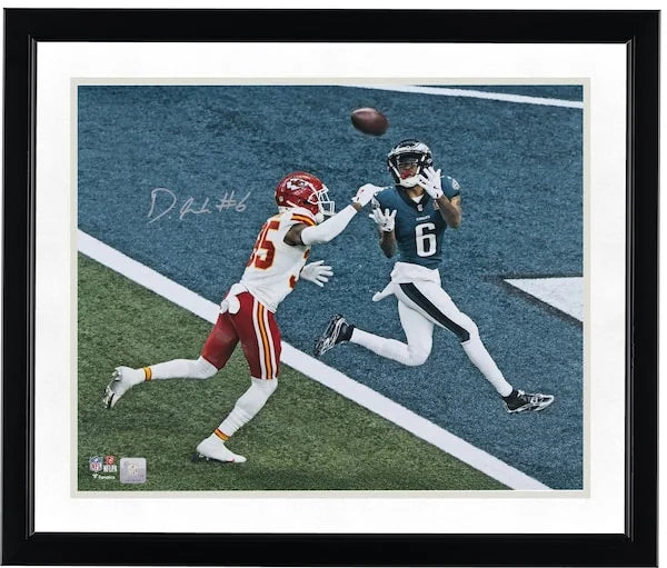 DeVonta Smith Signed 16 x 20 Photo | Super Bowl LIX Champions