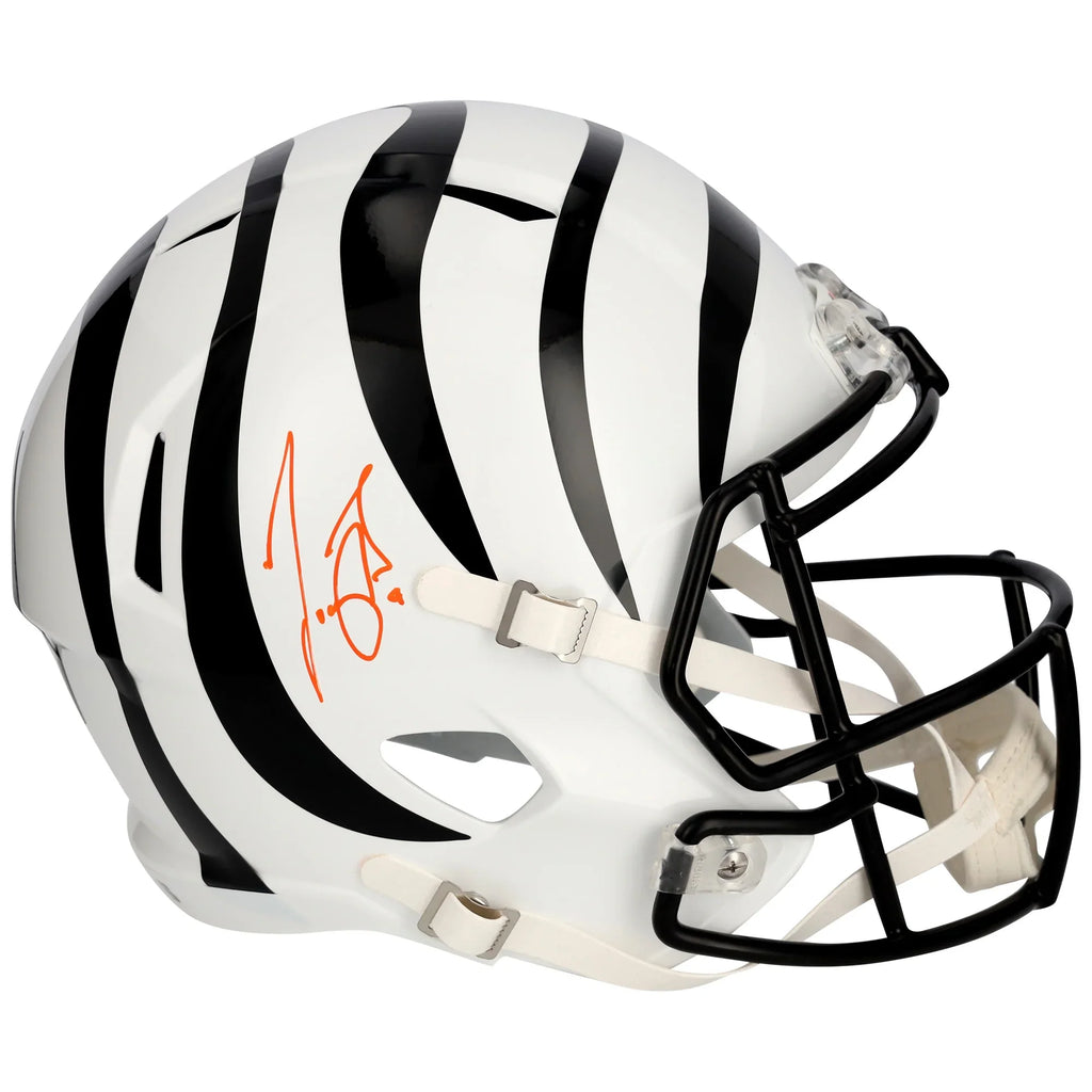Joe Burrow Signed Cincinnati Bengals 2022 Alternate Riddell Speed Helmet | Authenticated